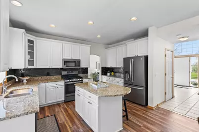 9724 Geisler Road, Eden Prairie, MN 55347 - Photo 5