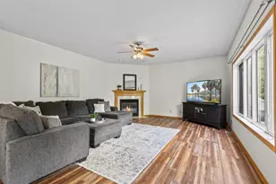 9724 Geisler Rd, Eden Prairie, MN 55347 - Photo 11