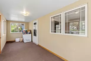 1026 Summit Ave, South Saint Paul, MN 55075 - Photo 9
