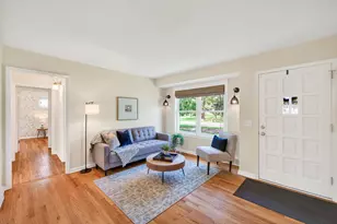 304 Lion Ln, Shoreview, MN 55126 - Photo 7