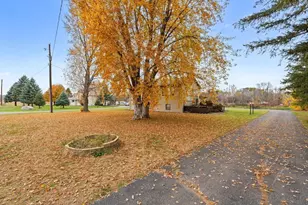 425 W Franklin St, Morristown, MN 55052 - Photo 33