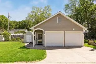 2936 Quail Ave N, Golden Valley, MN 55422 - Photo 37