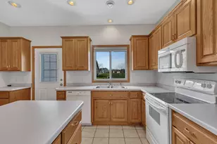 1731 Knottingham Dr, Sartell, MN 56377 - Photo 9