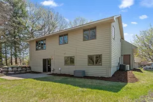 1407 Rebecca Ln, Eagan, MN 55122 - Photo 15
