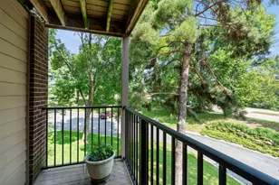 8549 Irwin Rd, Bloomington, MN 55437 - Photo 31