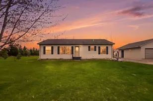 7405 160th St, Milaca, MN 56353 - Photo 1