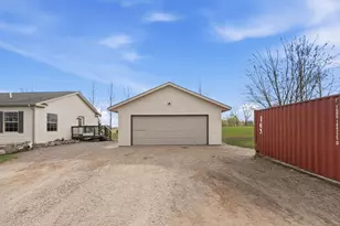 7405 160th St, Milaca, MN 56353 - Photo 5