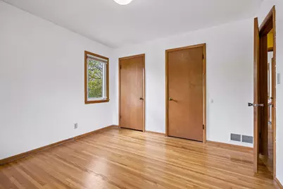 1939 Munster Avenue, Saint Paul, MN 55116 - Photo 27