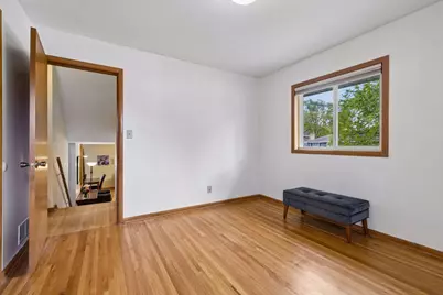 1939 Munster Avenue, Saint Paul, MN 55116 - Photo 25