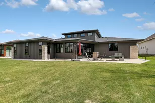 2137 Tamarack Dr, Saint Cloud, MN 56301 - Photo 3