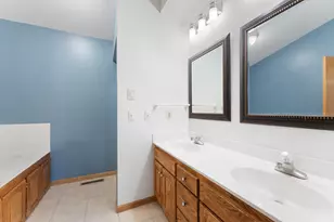 12963 Eastview Ct, Apple Valley, MN 55124 - Photo 23