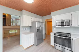 12963 Eastview Ct, Apple Valley, MN 55124 - Photo 9