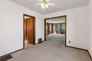 342 Front Ave, Saint Paul, MN 55117 - Photo 11