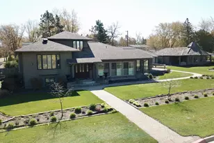 1300 Kilian Blvd SE, Saint Cloud, MN 56304 - Photo 3