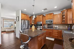 15275 Plumstone Dr, Eden Prairie, MN 55347 - Photo 9