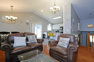 1799 Hilo Ave N, Oakdale, MN 55128 - Photo 7