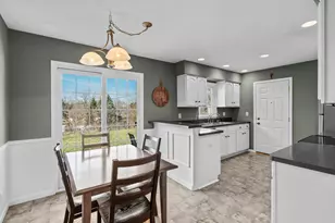 942 Hopewell Ln, Apple Valley, MN 55124 - Photo 9