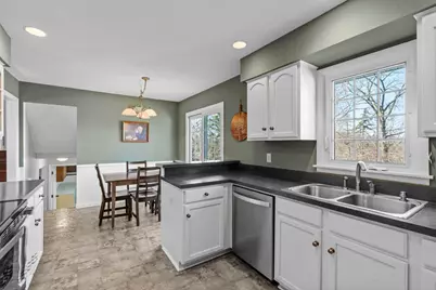 942 Hopewell Lane, Apple Valley, MN 55124 - Photo 11