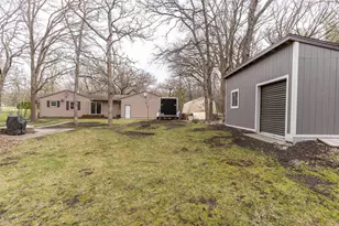 728 S Woodland Dr, Fergus Falls, MN 56537 - Photo 5