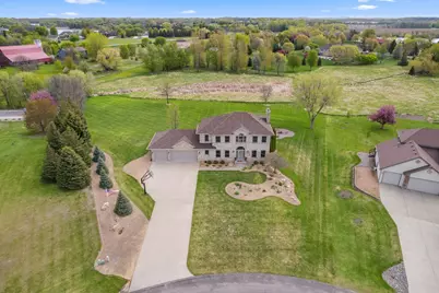 744 Theis Drive, Shakopee, MN 55379 - Photo 3