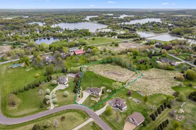 744 Theis Drive, Shakopee, MN 55379 - Photo 5