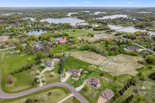 744 Theis Dr, Shakopee, MN 55379 - Photo 5
