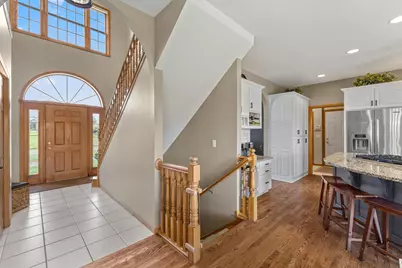 744 Theis Drive, Shakopee, MN 55379 - Photo 7