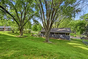 16421 Norwood Ln, Minnetonka, MN 55345 - Photo 9