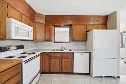 10050 Palm Street NW, Coon Rapids, MN 55433 - Photo 11
