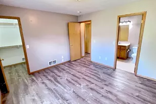 6081 Bakken St, Monticello, MN 55362 - Photo 9