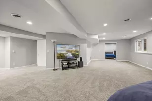 1672 Windsor Dr S, Shakopee, MN 55379 - Photo 57