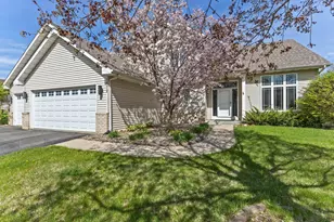 1672 Windsor Dr S, Shakopee, MN 55379 - Photo 9