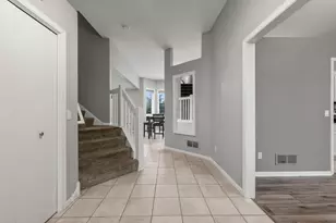 1672 Windsor Dr S, Shakopee, MN 55379 - Photo 15
