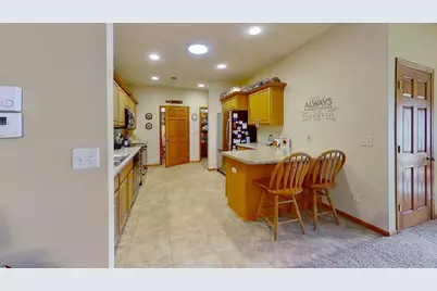 1614 Thunderbird Road, Marshall, MN 56258 - Photo 7