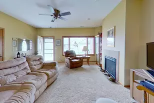 1614 Thunderbird Rd, Marshall, MN 56258 - Photo 5