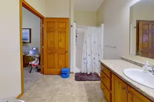1614 Thunderbird Rd, Marshall, MN 56258 - Photo 11