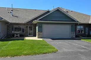 1614 Thunderbird Rd, Marshall, MN 56258 - Photo 1