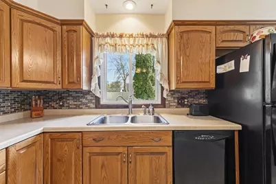 555 13th Street NE, Owatonna, MN 55060 - Photo 9