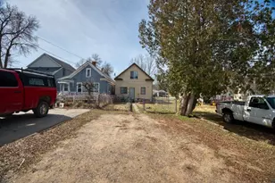 304 2nd Ave NW, Chisholm, MN 55719 - Photo 3