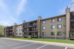 7601 W 101st St, Bloomington, MN 55438 - Photo 13