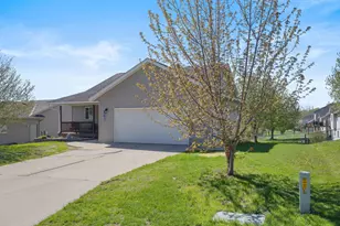 561 12th St SW, Faribault, MN 55021 - Photo 3