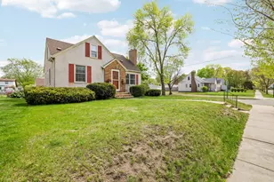 4200 Beard Ave N, Robbinsdale, MN 55422 - Photo 3
