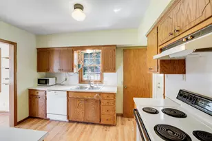 4200 Beard Ave N, Robbinsdale, MN 55422 - Photo 13