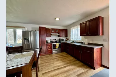 305 Lincoln Street SE, Warroad, MN 56763 - Photo 5