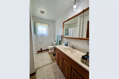 305 Lincoln Street SE, Warroad, MN 56763 - Photo 7