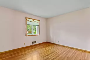 7229 Upper 139th St W, Apple Valley, MN 55124 - Photo 9