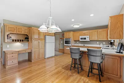 616 Elm Avenue SE, Montgomery, MN 56069 - Photo 11