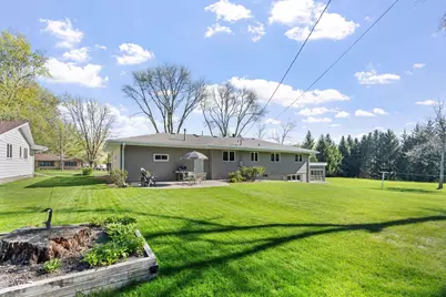 616 Elm Avenue SE, Montgomery, MN 56069 - Photo 5