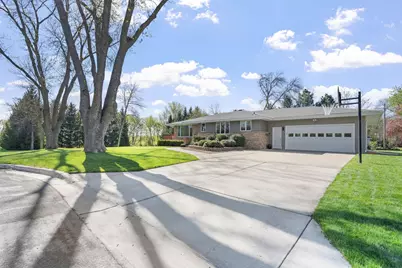 616 Elm Avenue SE, Montgomery, MN 56069 - Photo 1