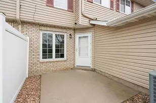 208 E Orchard St, Belle Plaine, MN 56011 - Photo 5